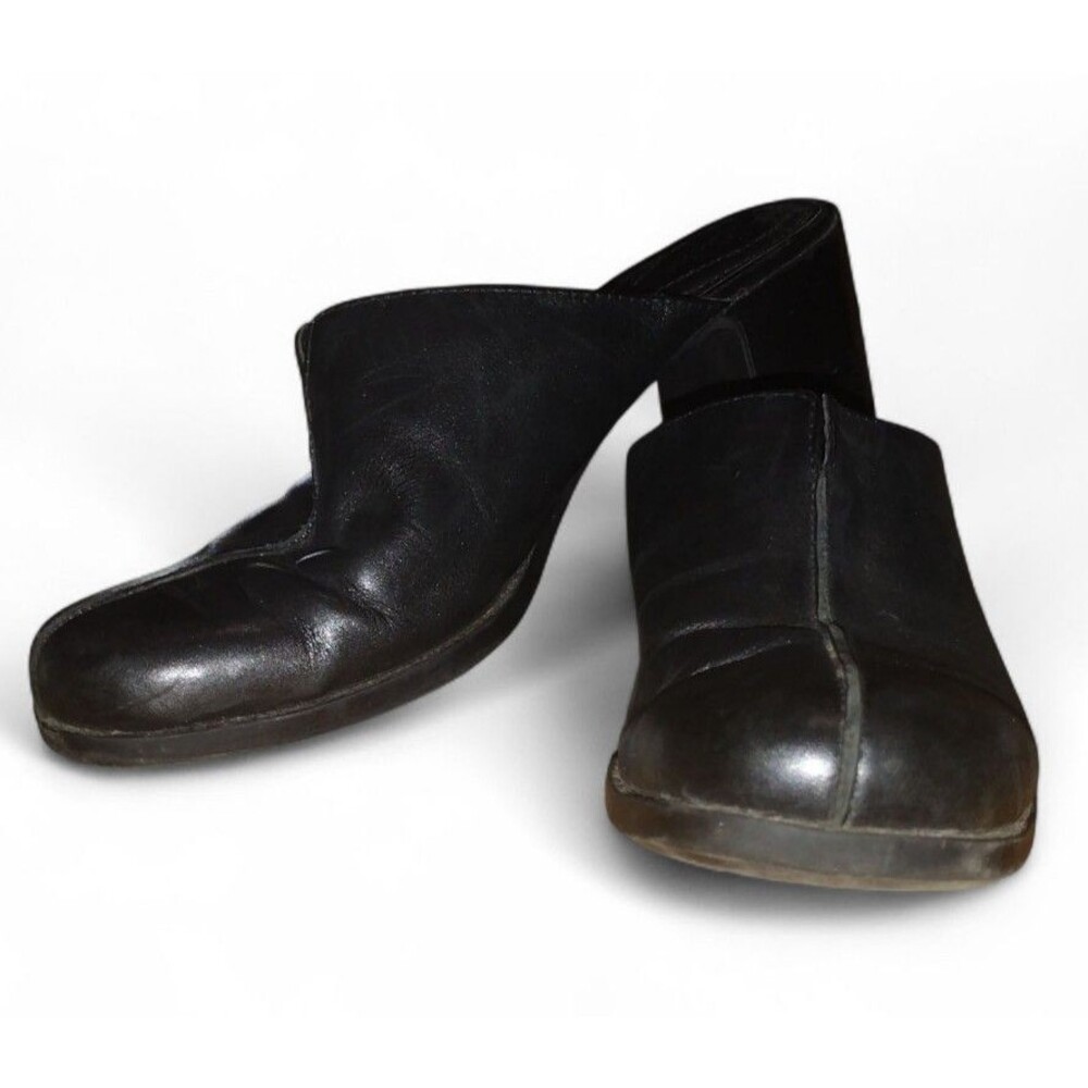 Women's Clarks Size 8M Mules Clogs Black Leather Shoes Pre-owned